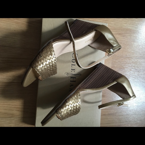 Cole Haan sandals - Picture 2 of 4
